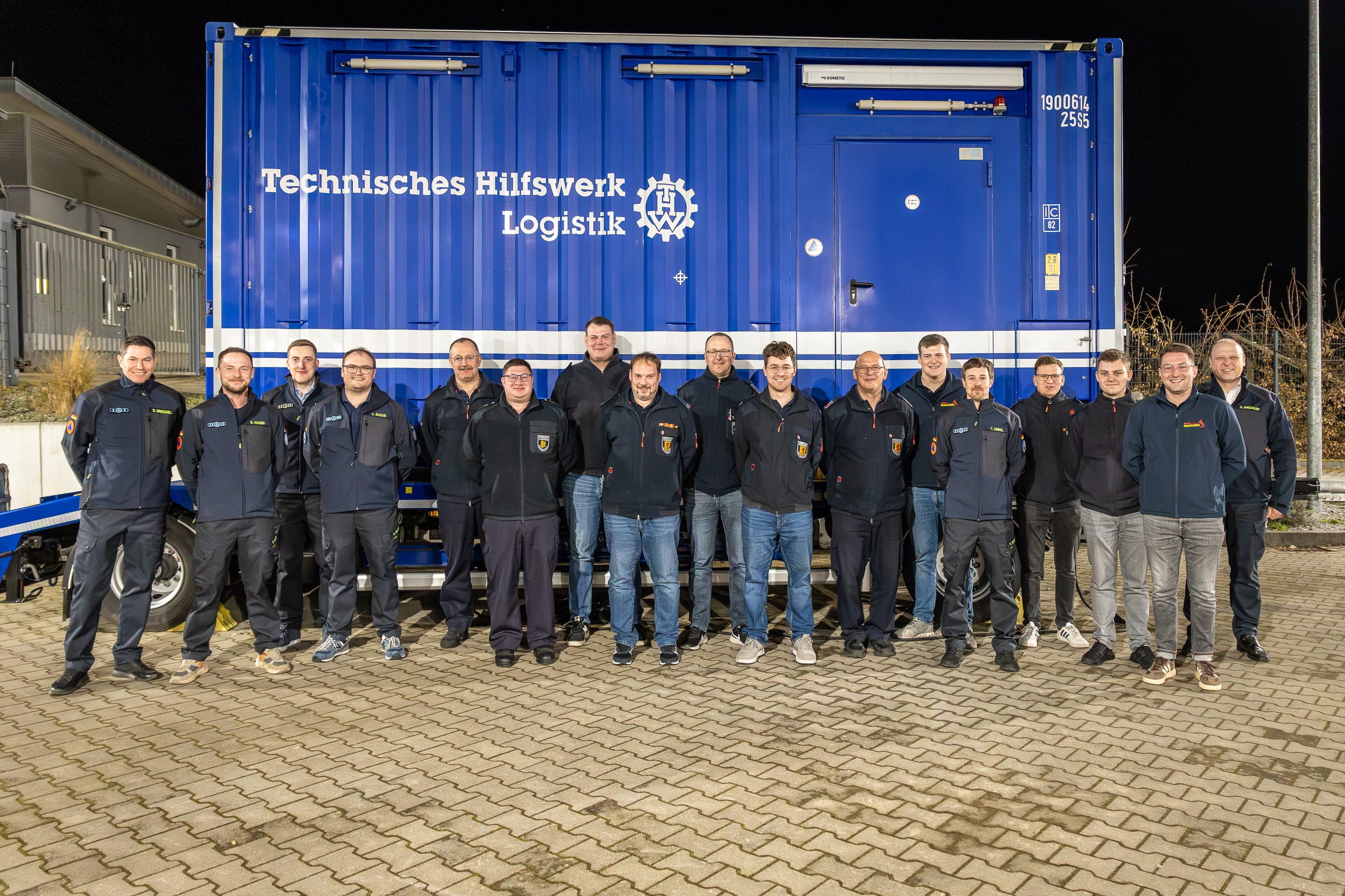 Gemeinsamer Austausch mit dem THW in Hauenstein