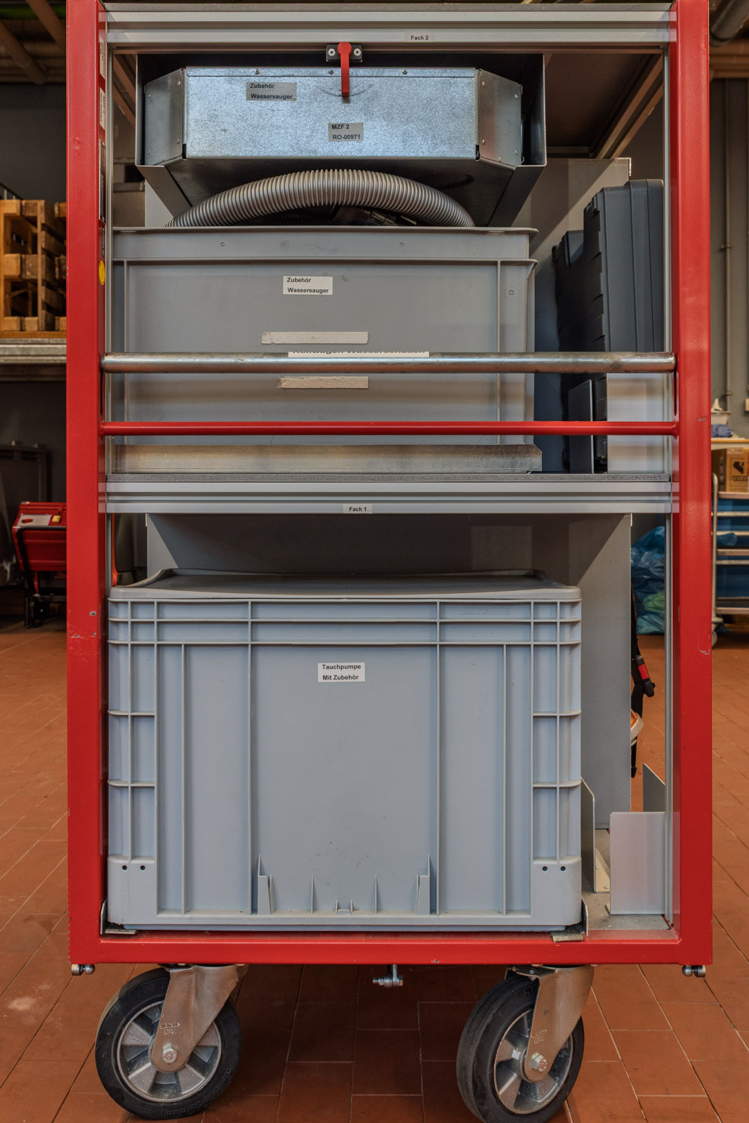 Rollwagen Wasserschaden