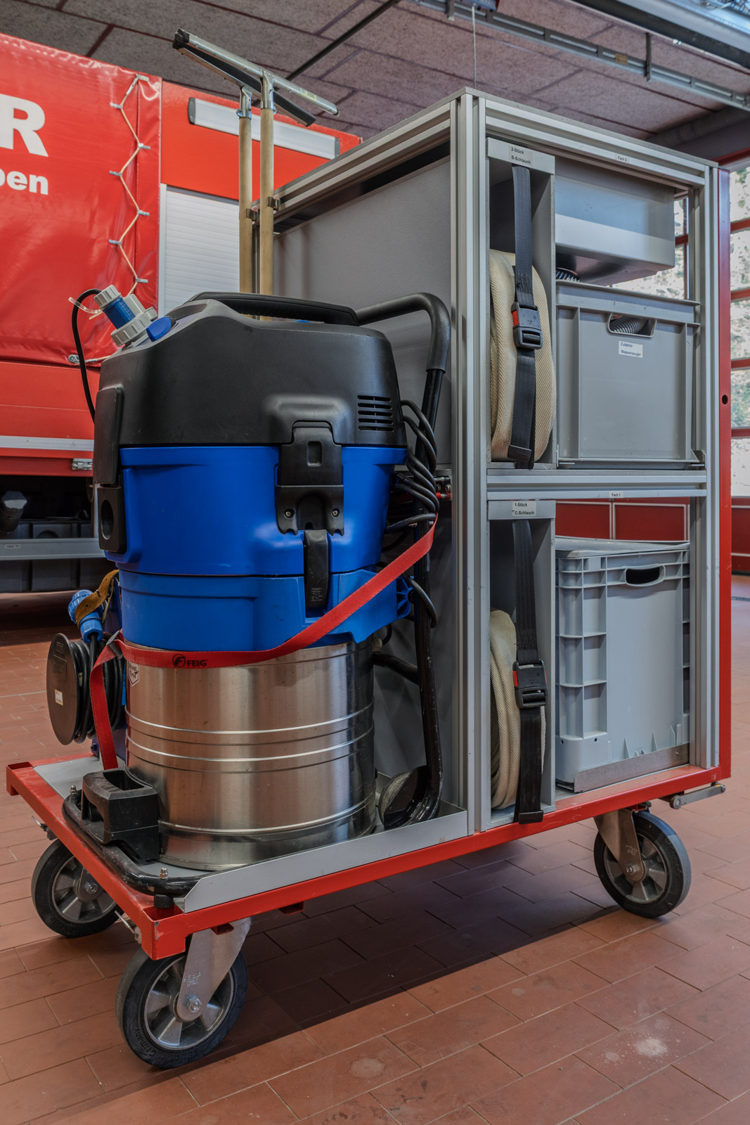 Rollwagen Wasserschaden