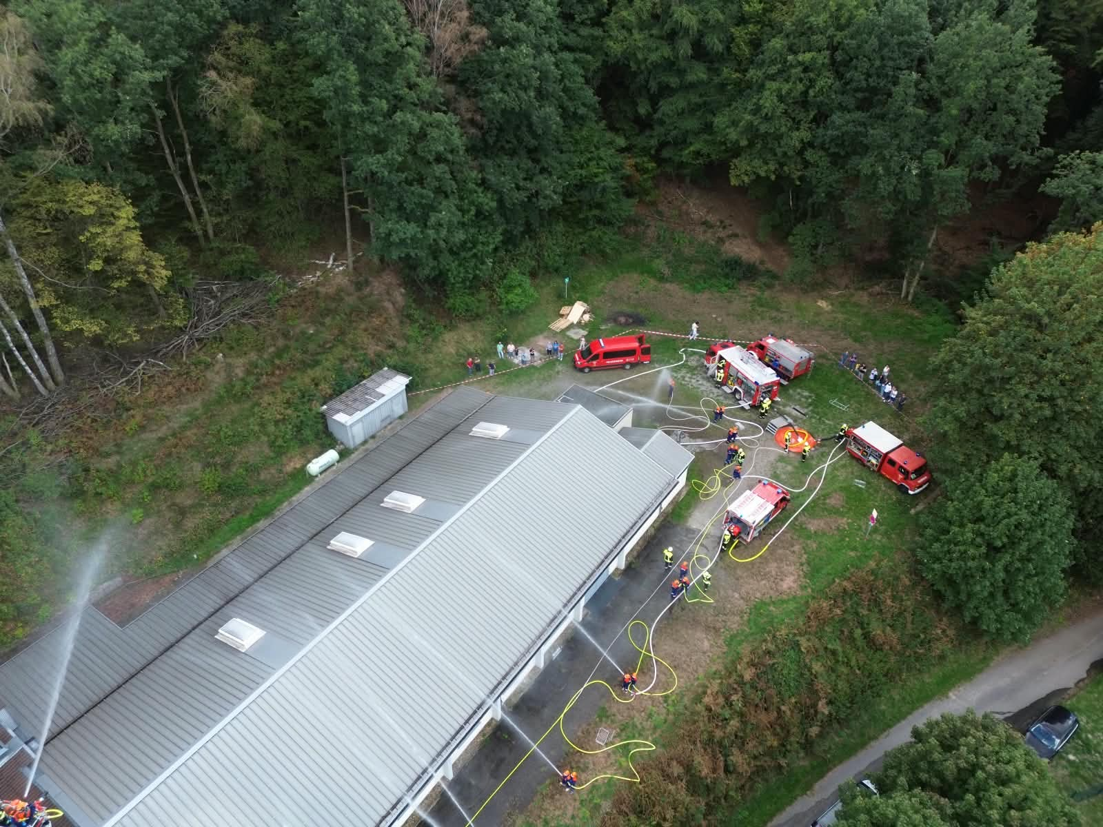 Jugendfeuerwehr Abschlussübung 2026 Beschädigte Gasleitung in der Straße